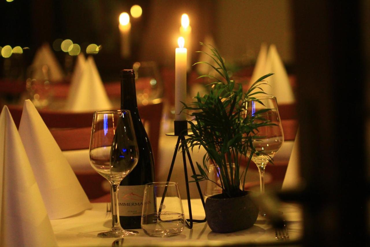Hotel & Restaurant Krone Maerkt Weil am Rhein Bagian luar foto