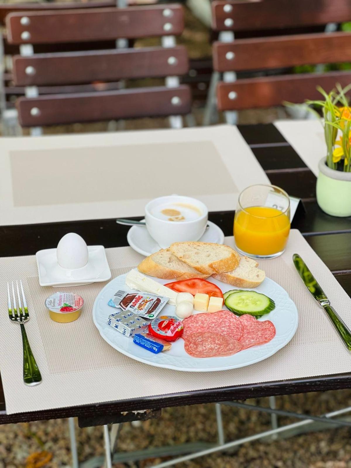Hotel & Restaurant Krone Maerkt Weil am Rhein Bagian luar foto